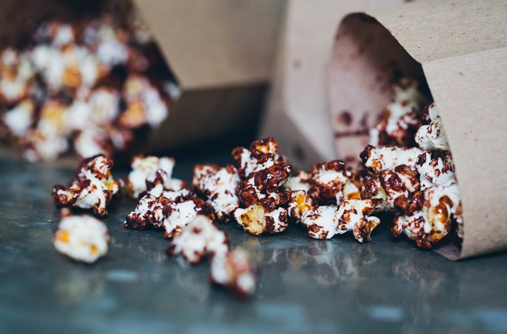 Chocolate popcorn @Greenkitchenstories Chocolate popcorn @Greenkitchenstories